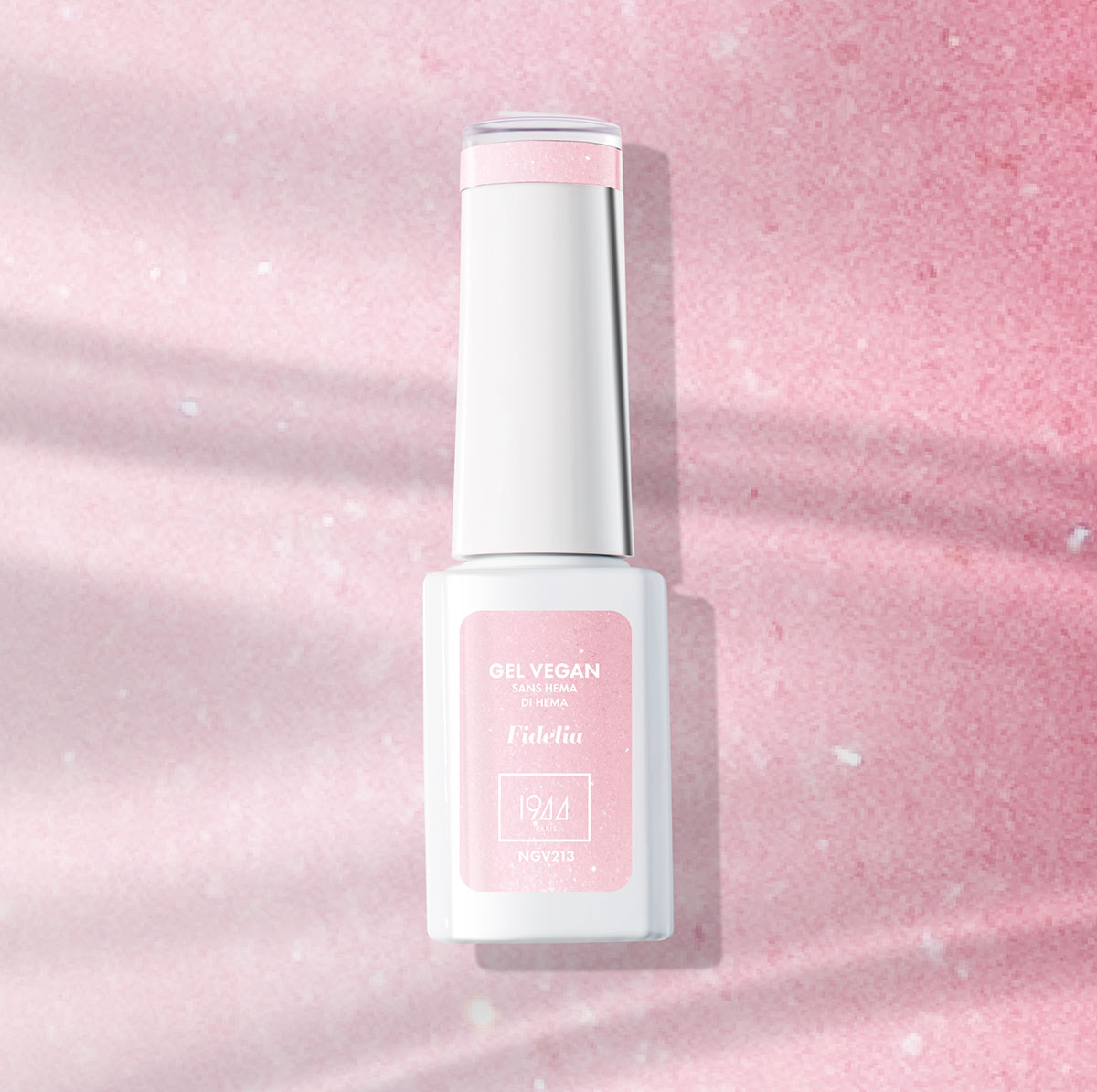 Le Gel Vegan Fidelia, un rose framboise doux parsemé de micro-paillettes