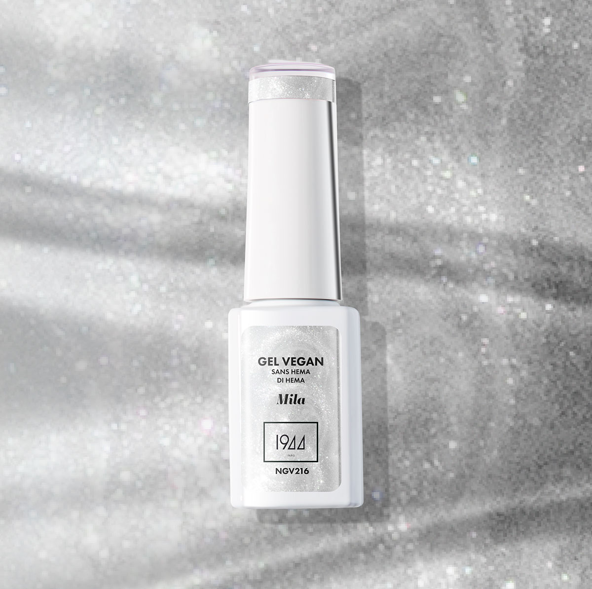 Le Gel Vegan Mila, un blanc nacré aux reflets argentés, évoquant la lumière douce de la lune.