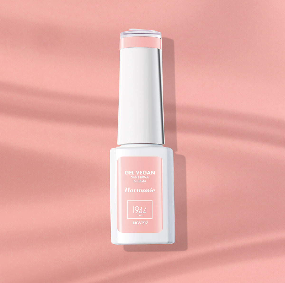 Le Gel Vegan Harmonie, un beige rosé nude, tendre et délicat comme une robe de tulle.