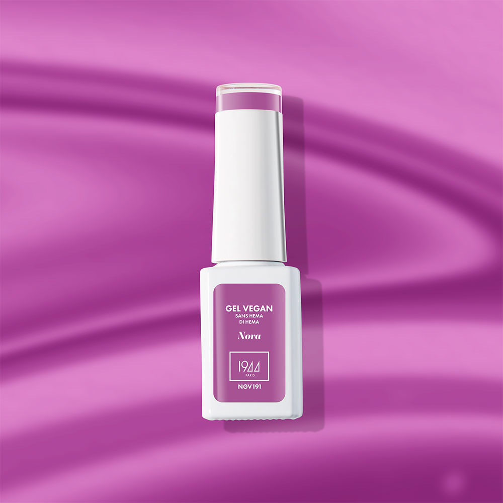 Le Gel Vegan Nora, un mauve velouté, rappelant la délicatesse des pétales de fleurs, pour une touche de féminité élégante et raffinée.